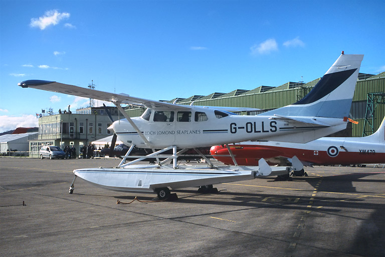 Cessna T206H G-OLLS