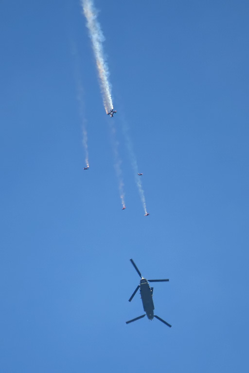 RAF Falcons Parachute Display Team & Boeing Chinook HC2