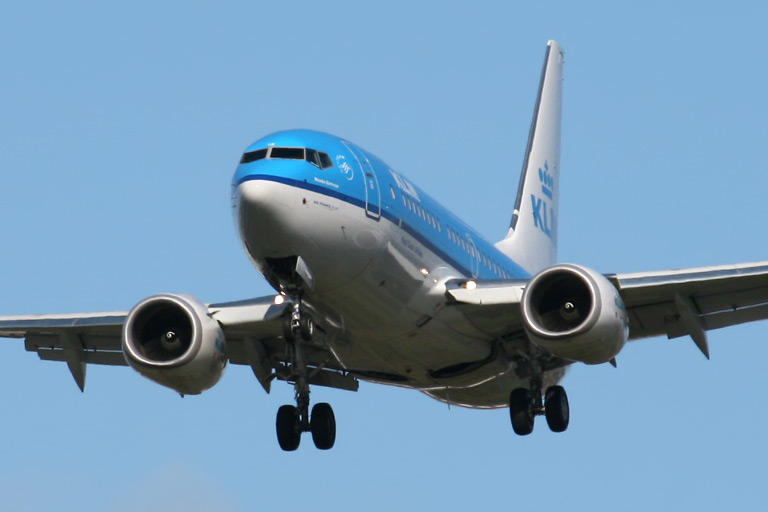 KLM Boeing 737-7K2 PH-BGK "Noordse Stormvogel"